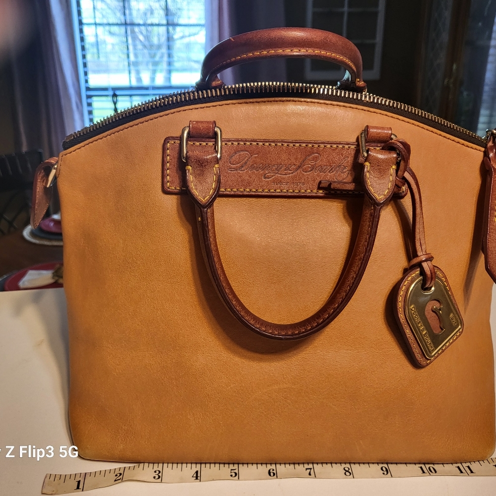 Dooney & Bourke